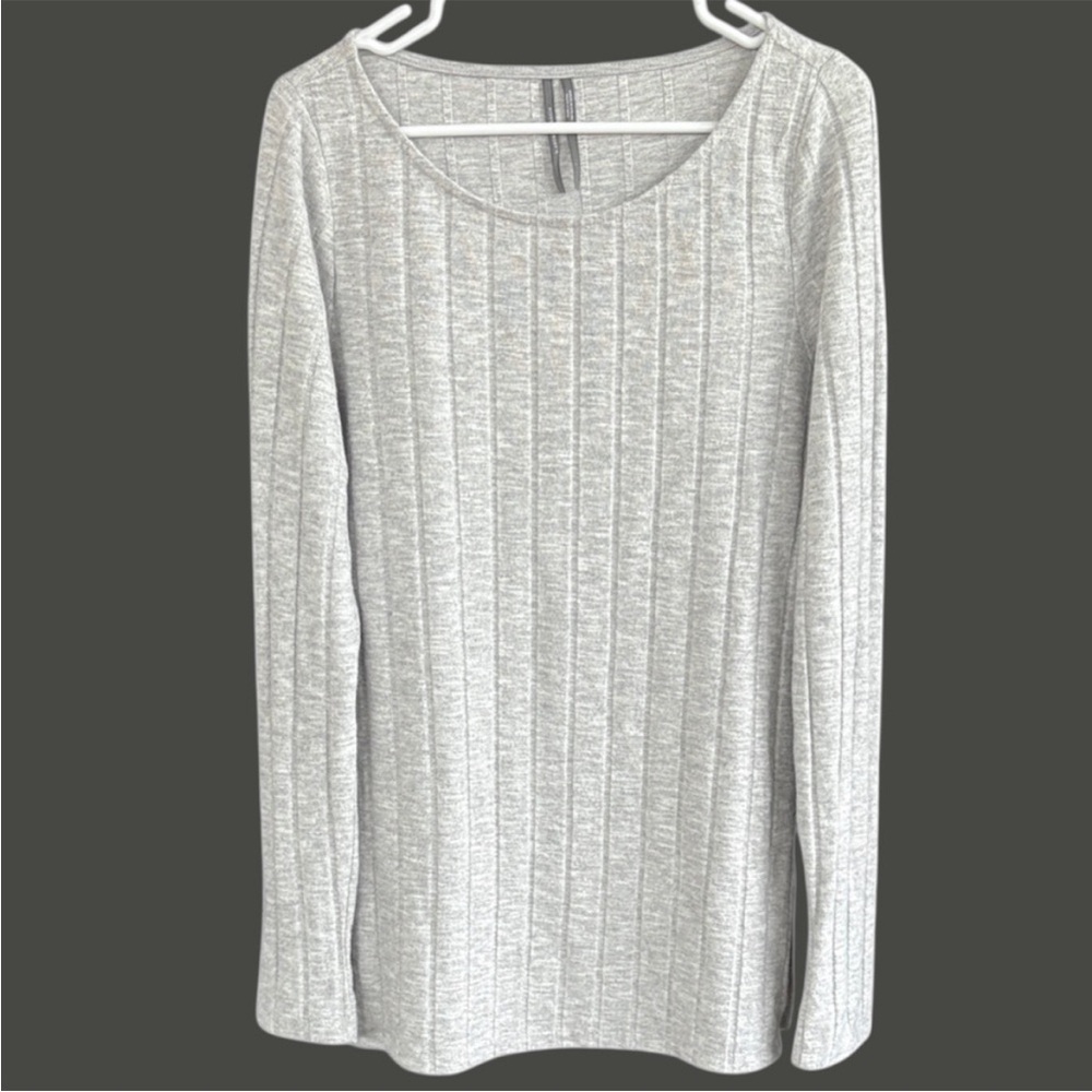 Like New Anthropologie Ribbed Side
Slit Tunic Top Grey Size Large
